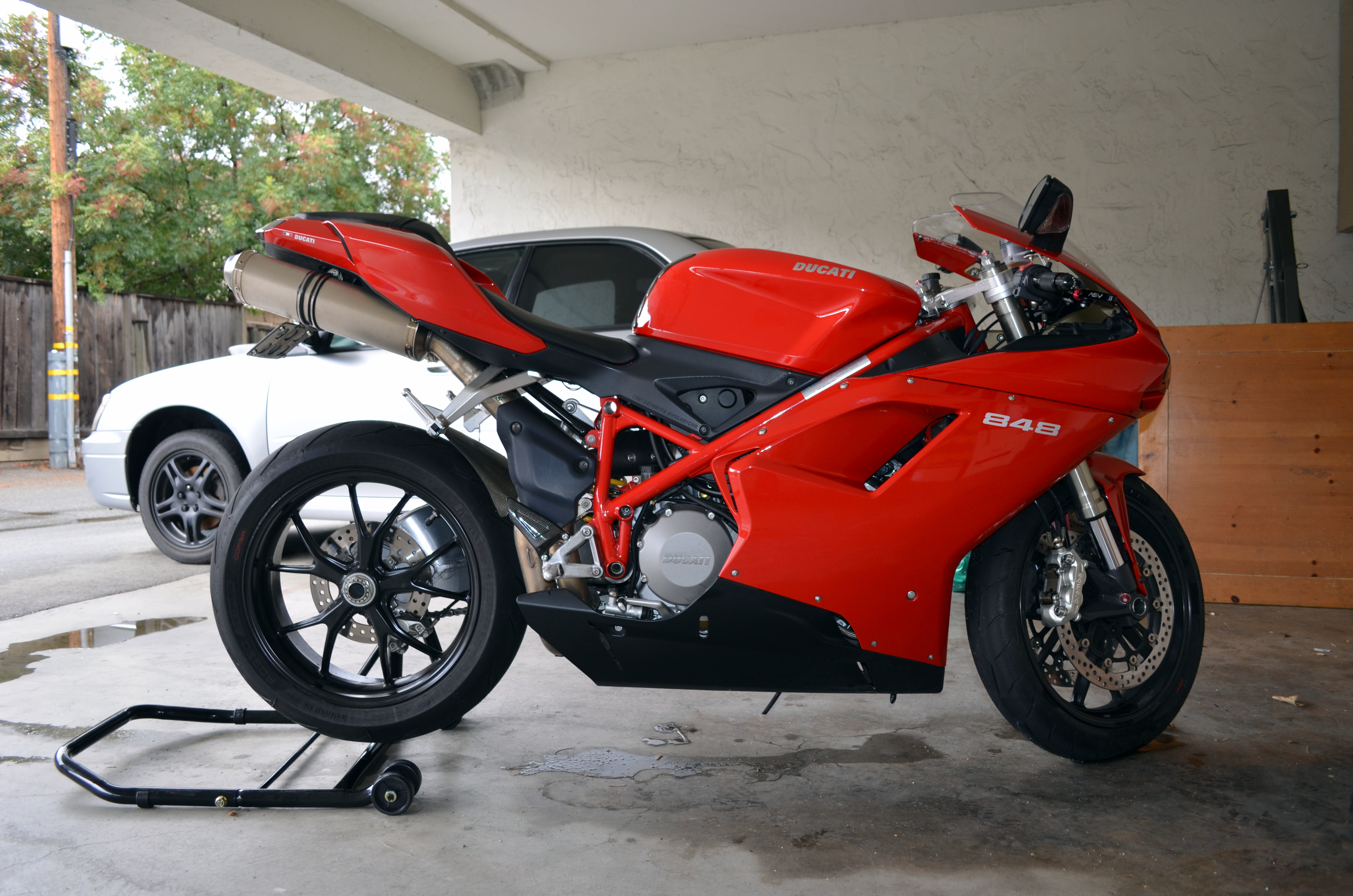 Ducati 848